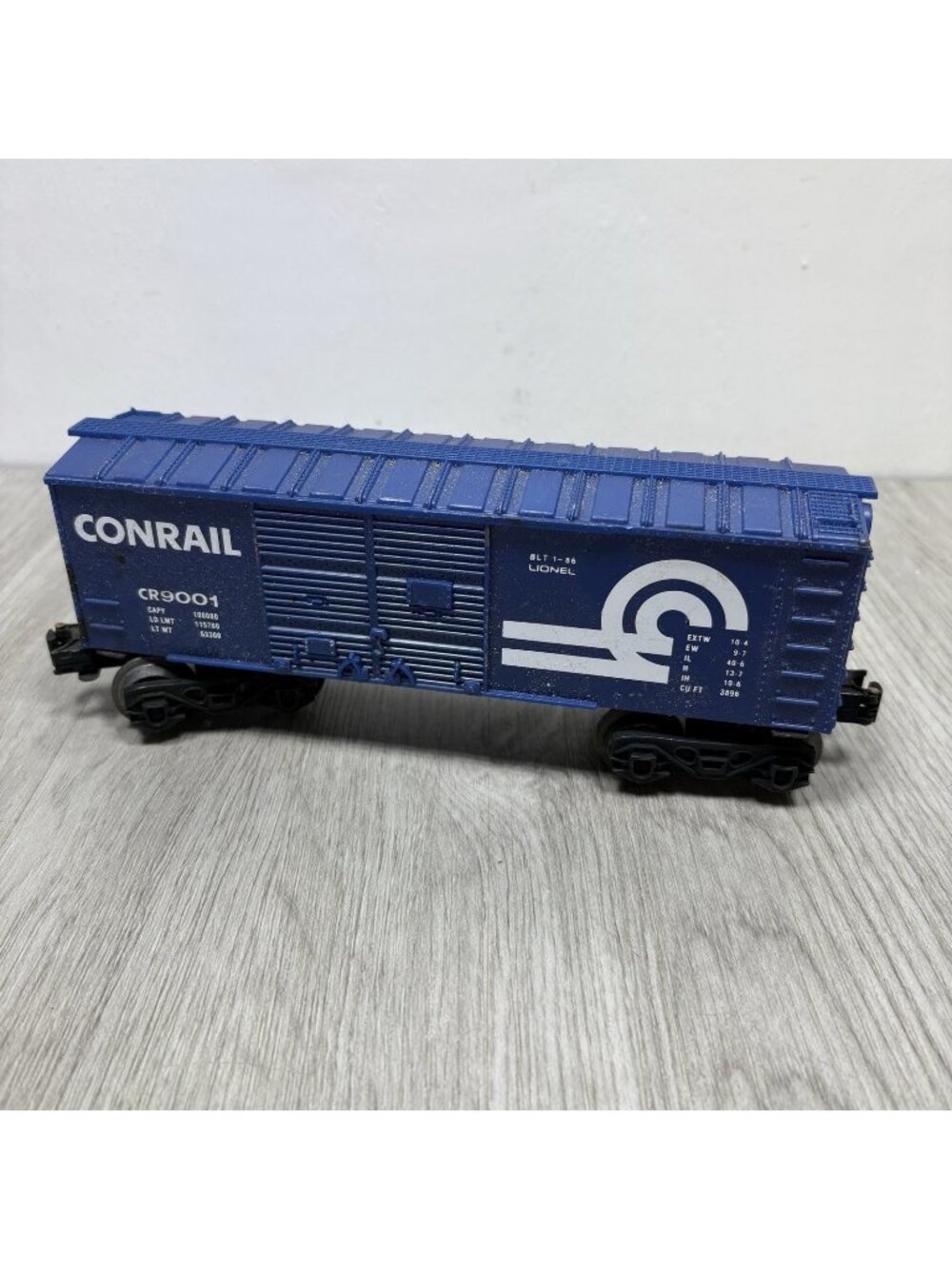 Lionel O Gauge 1:48 Scale Box Car Conrail CR9001, Blue Plastic Train Freight